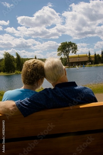 Seniors Sitting Close © Designpics