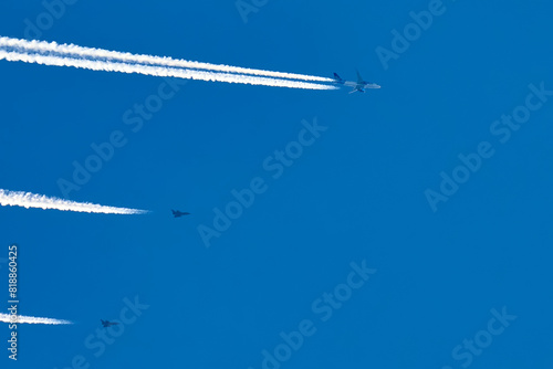 Obraz na płótnie Eskorte am Himmel