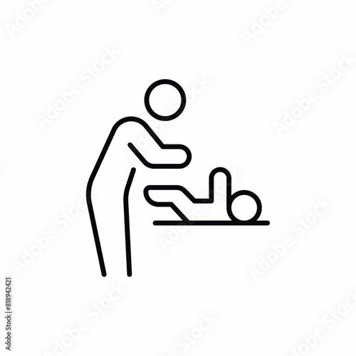 father baby swaddle room icon