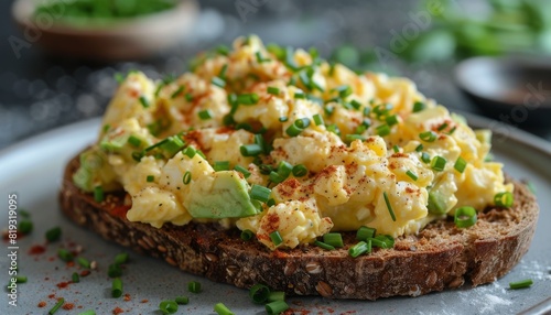 Scrambled Eggs on Toast With Avocado and Chives