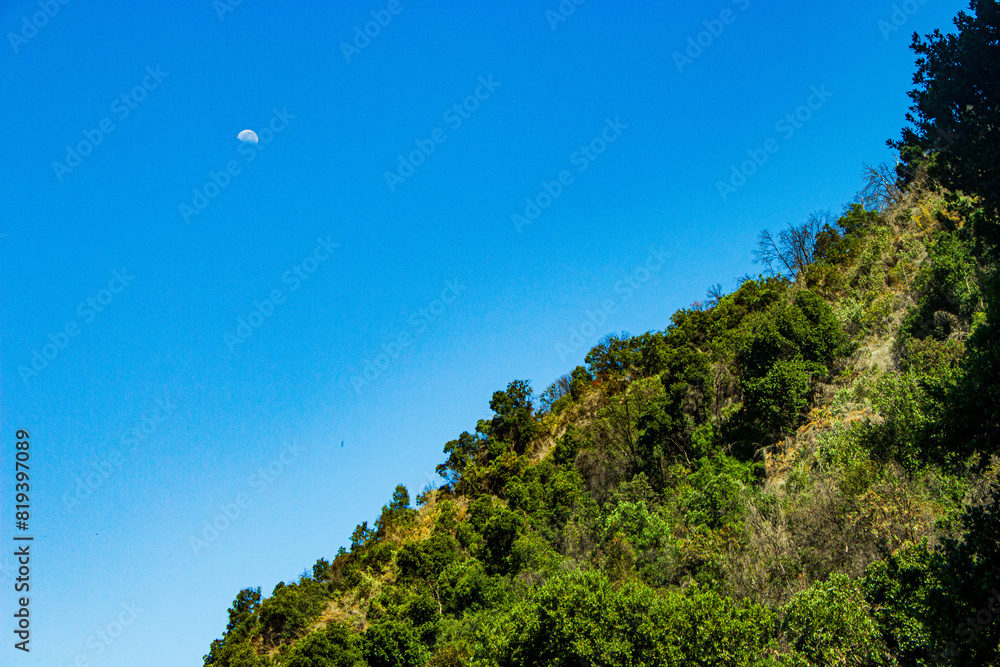 Obraz premium luna y cerro