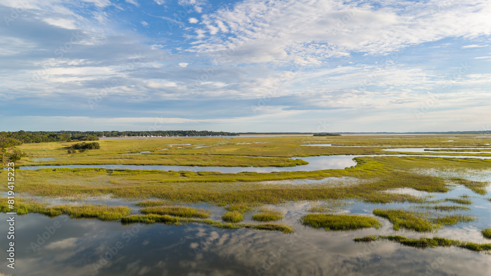 Obraz premium Drone landscape of low country marsh views at sunset