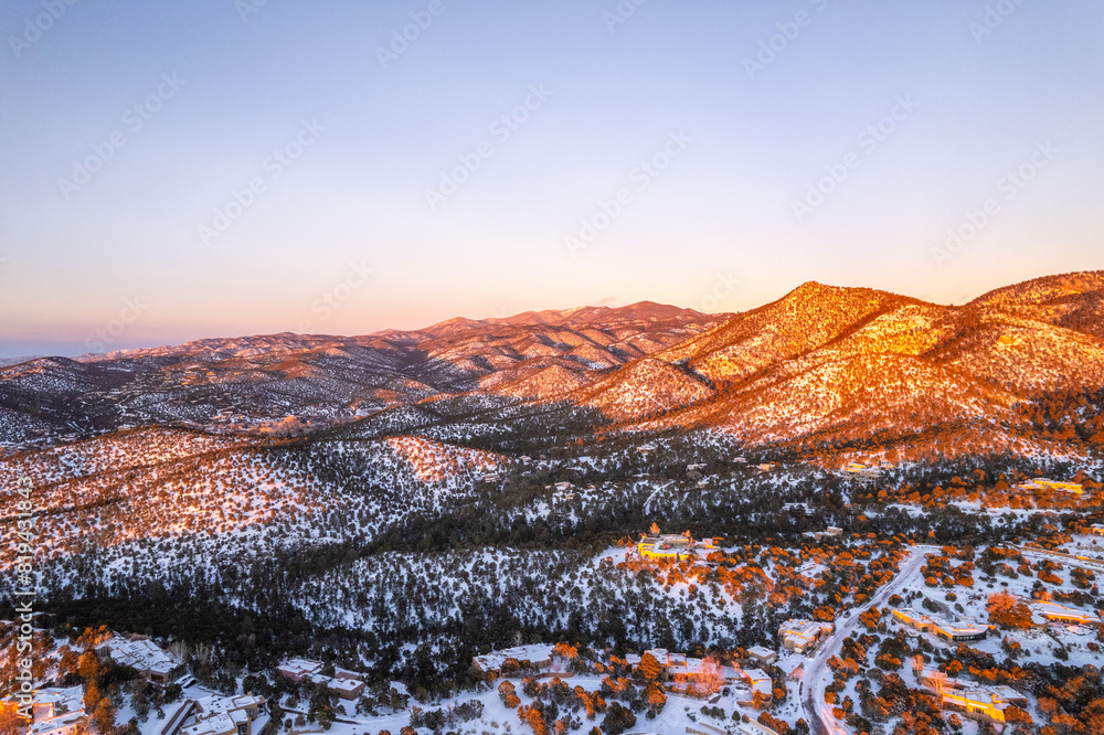 Fototapeta premium Santa Fe in the winter. The Sangre de Cristo Mountains. Santa Fe, New Mexico.