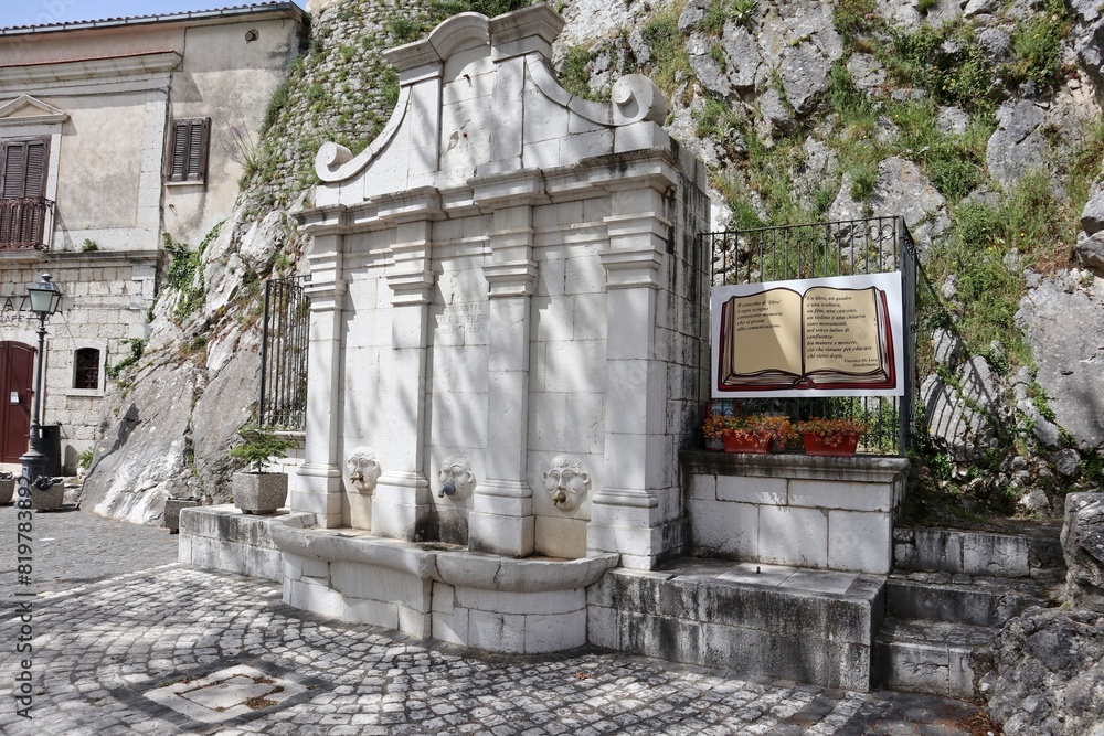 Macchiagodena - Fontana in Piazza Ottavio De Salvio