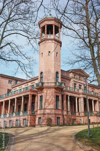  The Biesdorf Palace (German: Schloss Biesdorf) is a Neoclassical-style building in Marzahn-Hellersdorf, Berlin.  photo