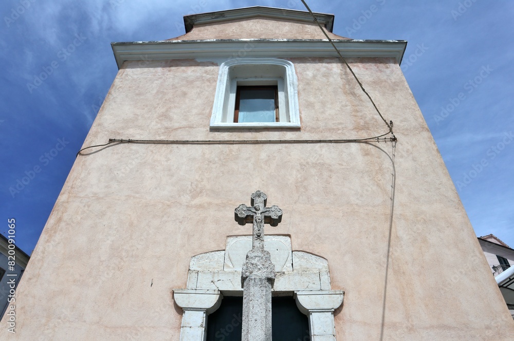 Macchiagodena - Facciata della settecentesca Chiesa di San Lorenzo