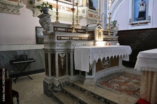 Obraz na płótnie Macchiagodena - Altare in marmo della Chiesa di Sant'Antonio di Padova w salonie