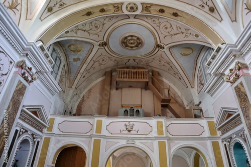 Obraz na płótnie Macchiagodena - Cantoria della Chiesa di Sant'Antonio di Padova w salonie