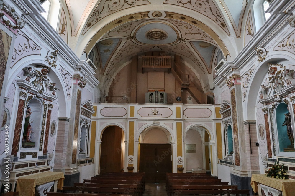 Macchiagodena - Controfacciata della Chiesa di Sant'Antonio di Padova