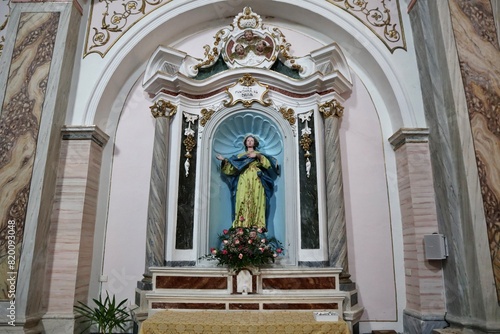 Obraz na płótnie Macchiagodena - Statua ottocentesca dell'Immacolata nella Chiesa di Sant'Antonio di Padova w salonie