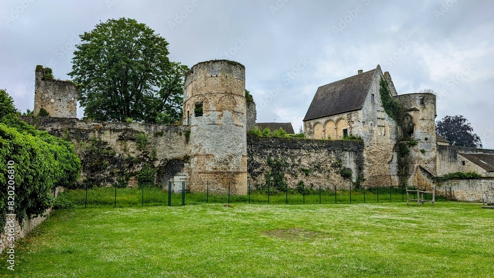 SENLIS (Oise) SENLIS (Oise)