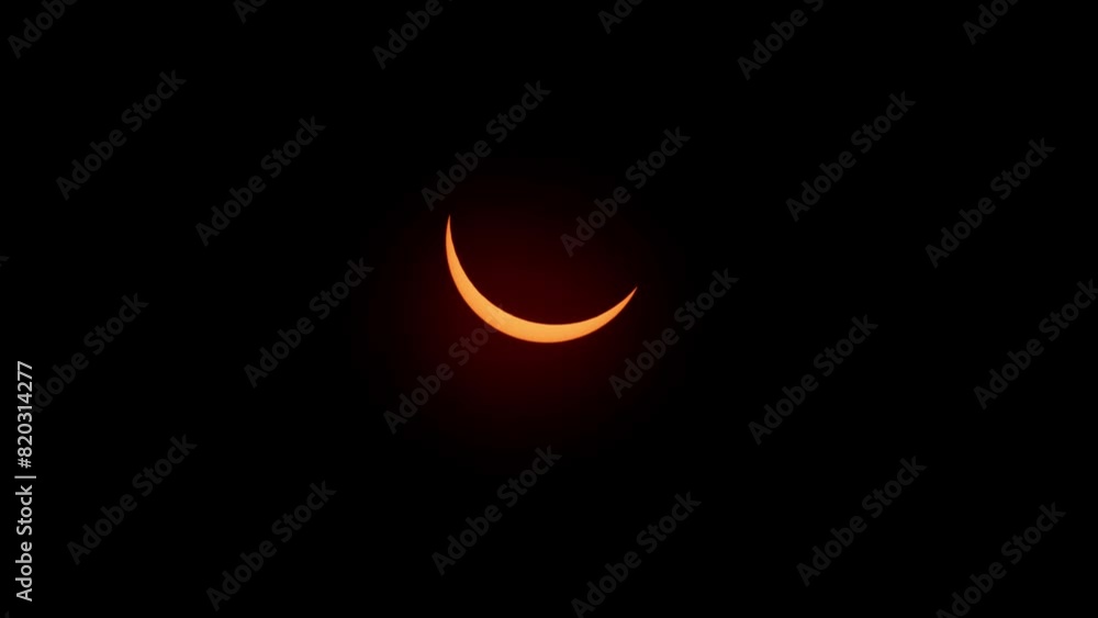 NEW YORK, Solar eclipse occurs over the Midtown Manhattan skyscraper on April 8, 2024 at Midtown Manhattan in New York City. NEW YORK, Solar eclipse occurs over the Midtown Manhattan skyscraper on April 8, 2024 at Midtown Manhattan in New York City.