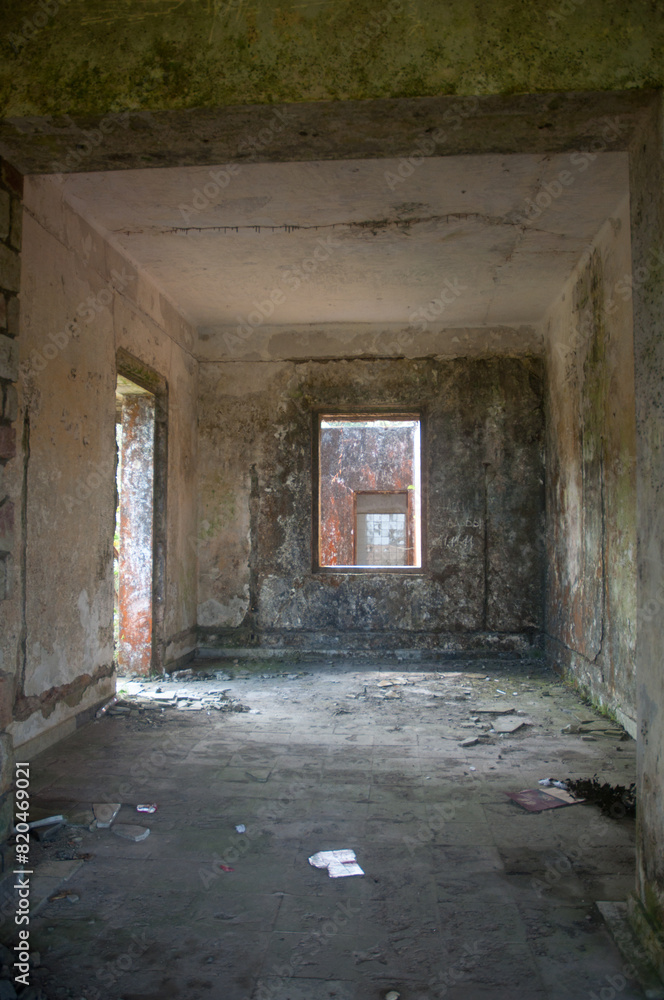 old abandoned building old abandoned building