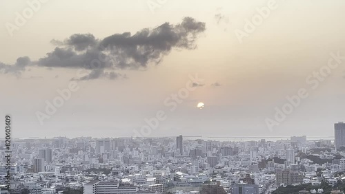 沖縄 首里の展望台から見た夕景
