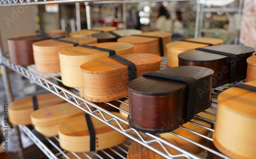 日本、東京、浅草にあるプロ用の調理器具のお店が集まるかっぱ橋道具街