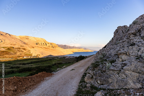 road to the mountains