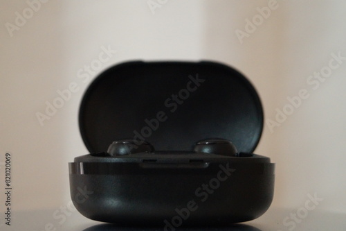 Black Wireless Earbuds