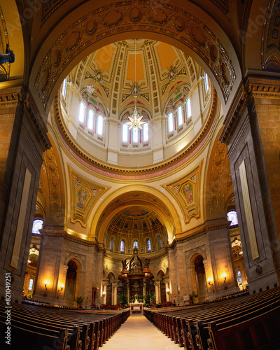фотографія The Cathedral of Saint Paul Interior in the City of Saint Paul, Minnesota