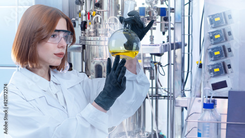 Woman microbiologist. Test ...