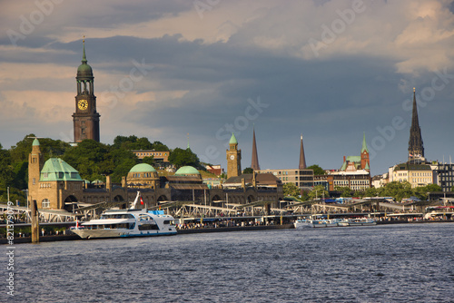 Landungsbrücken Hamburg City photo