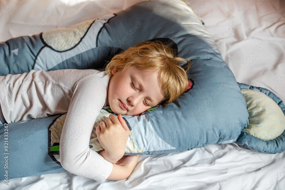 © Maryna - Young Child Sleeping on Pillow on Bed © Maryna - Young Child Sleeping on Pillow on Bed