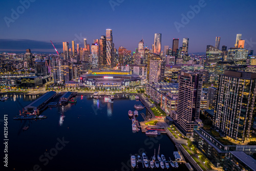 Tableau sur toile A view of the Melbourne City Skyline from the Docklands during sunset