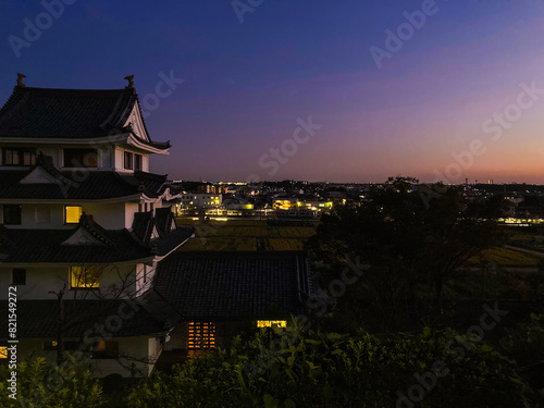 Wallpaper Mural 旭城の天守閣から見た夕焼けの風景 Torontodigital.ca