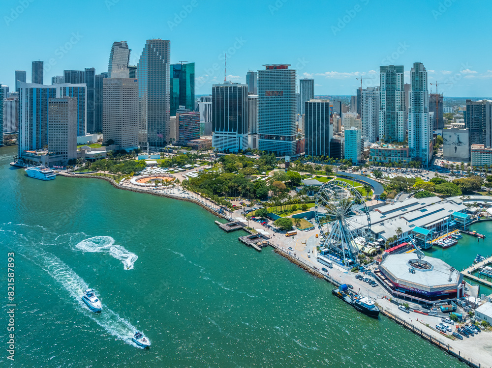 Naklejka premium Miami Downtown