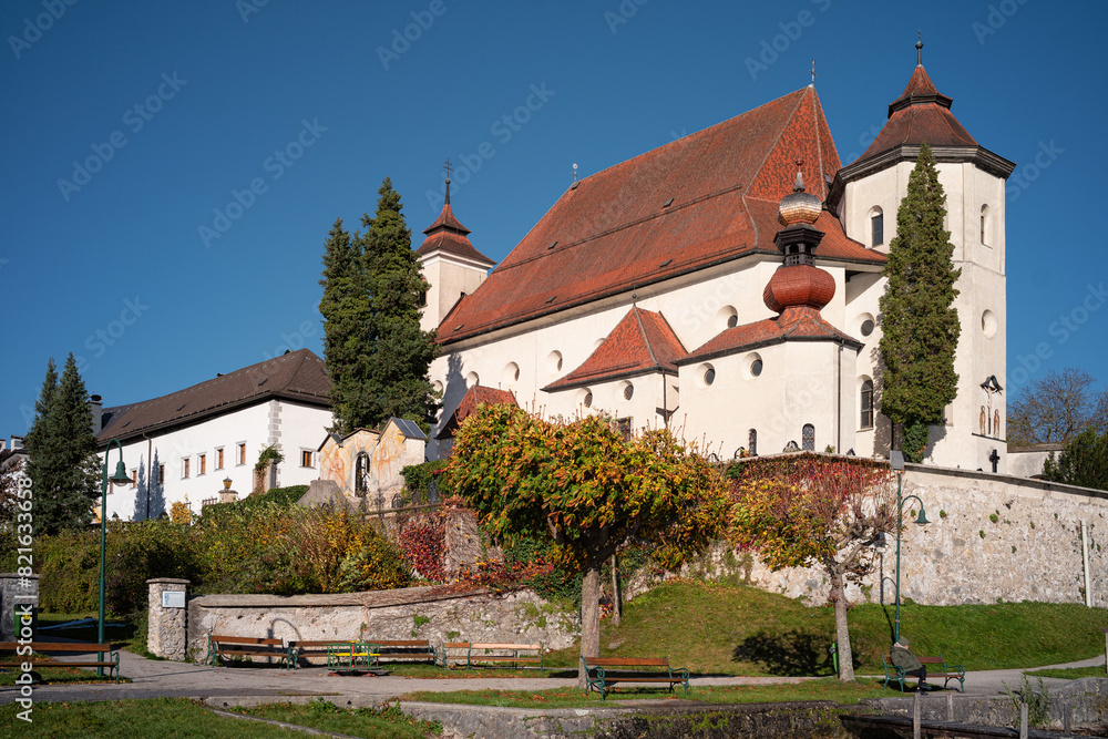 Traunkirchen im Salzkammergut - Klosterkirche und Bildungszentrum