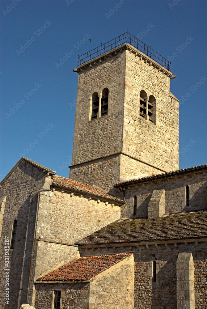 Eglise de Gourdon, XIe, Parc naturel régional du Morvan, Morvan, 71, Saône-et-Loire, France