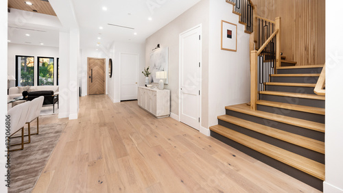 Cuadro en lienzo Hall with a staircase leading to the second floor of a home