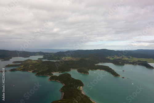 New Zealand landscape on a sunny autumn day © Iurii