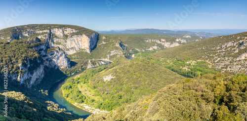 La rivière de l'Ardèche au sud de la France