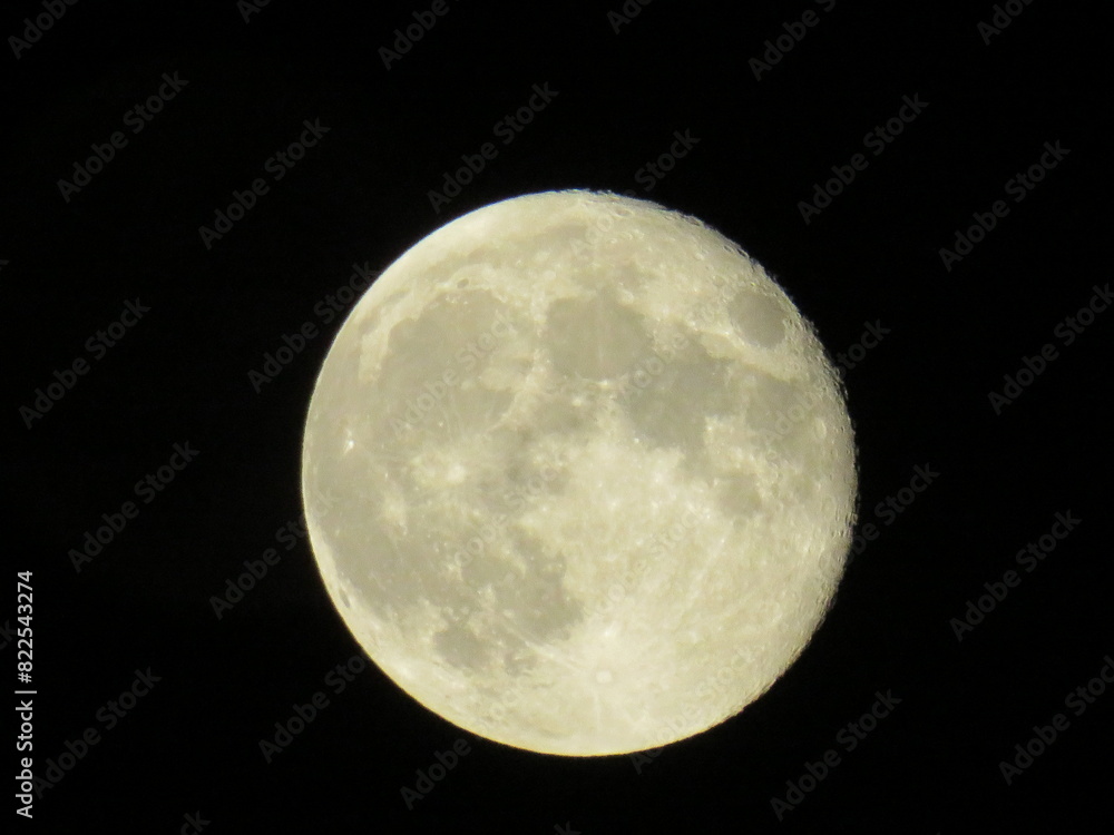 Nahaufnahme vom Mond Nahaufnahme vom Mond