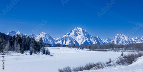 winter landscape with mountains, winter mountain landscape, snow covered mountains, Mount Moran
