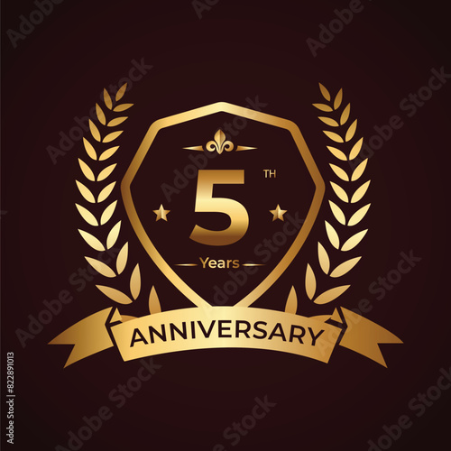vector 5th anniversary golden gradient design
