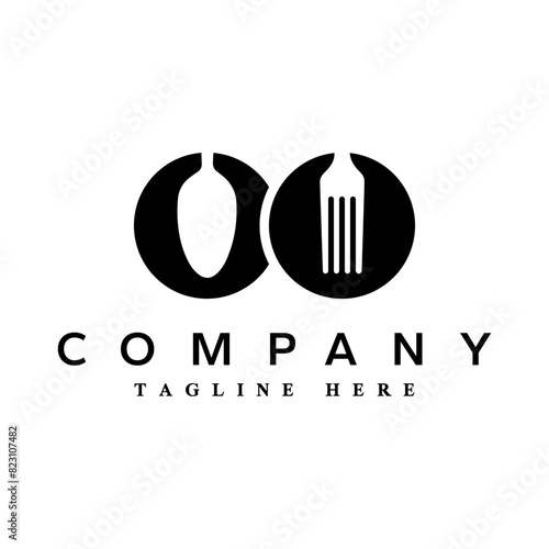 Catering vector logo badge. Cater service sign, outdoor dinner, restaurant business retro design with hand written modern calligraphy. Elegant lettering logotype, vintage style.