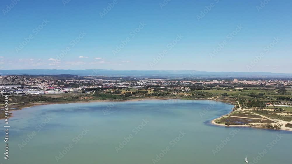 survol du parc naturel régional de la Narbonnaise et du port de la nautique près de Narbonne survol du parc naturel régional de la Narbonnaise et du port de la nautique près de Narbonne