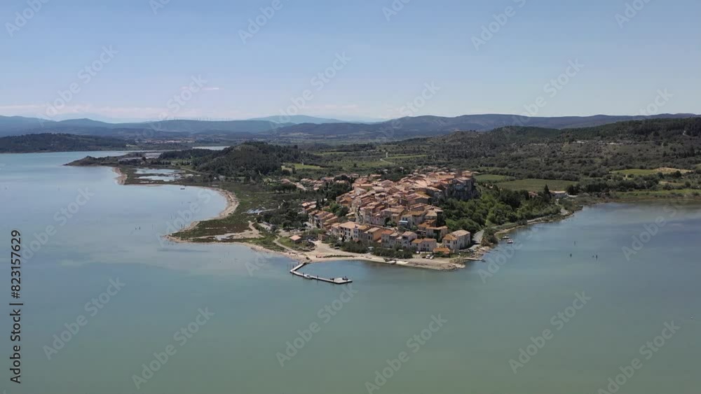 survol du parc naturel régional de la Narbonnaise et du port de la nautique près de Narbonne survol du parc naturel régional de la Narbonnaise et du port de la nautique près de Narbonne