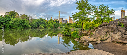 Canvas Print Central Park, New York City at the lake