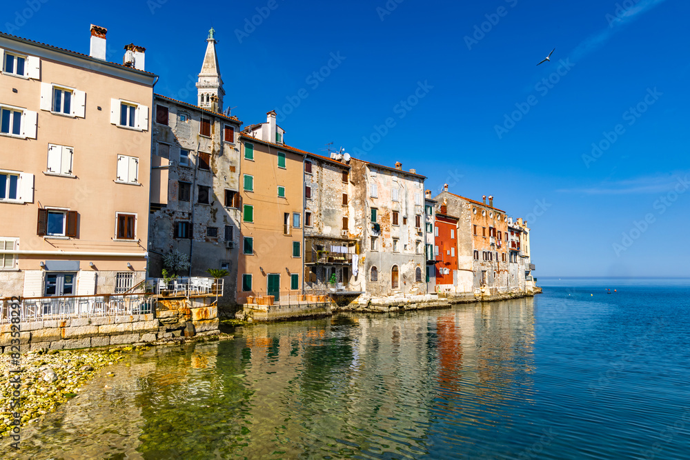Obraz premium View of the old romantic town of Rovinj on the Istrian Peninsula