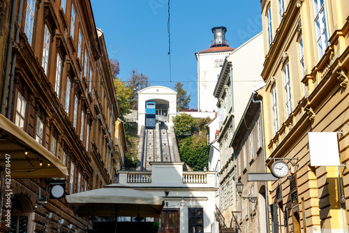 Tableau sur toile Funicular in the center of Zagreb, Croatia, Europe