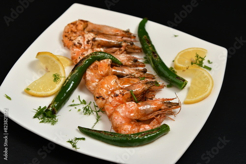 fried shrimp © sadiq