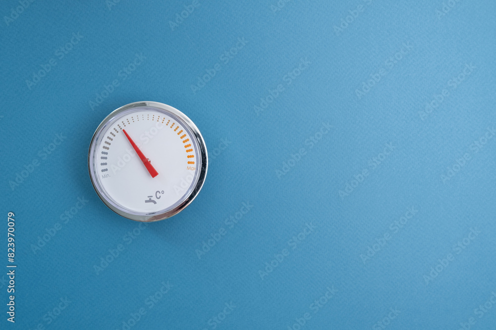 All temperature sensors indicate the temperature of the hot water pipe. Pressure and temperature sensor in the hot water supply system All temperature sensors indicate the temperature of the hot water pipe. Pressure and temperature sensor in the hot water supply system