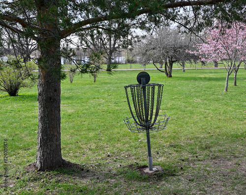 golf frisbee basket in park