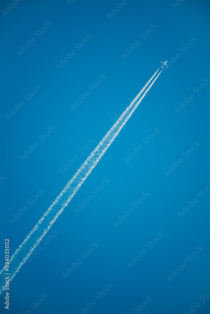Fototapeta premium Airplane in the sky