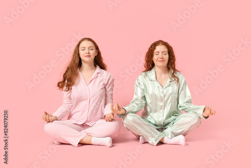 Happy redhead sisters in pa...