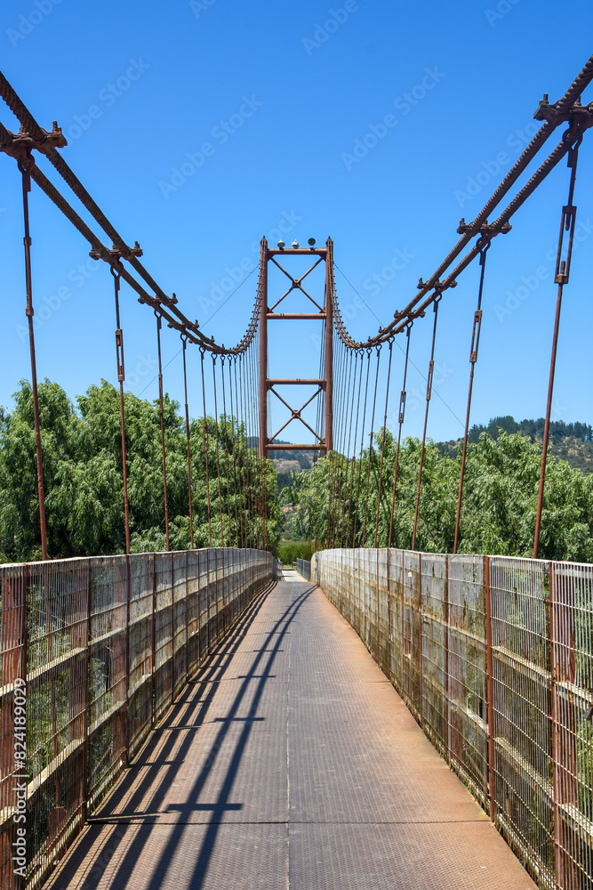 Los Escalones Footbridge,
Mataquito river, Maule, Chile Los Escalones Footbridge,
Mataquito river, Maule, Chile