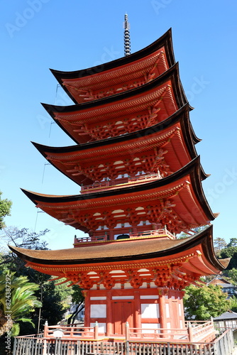 安芸の宮島の五重塔