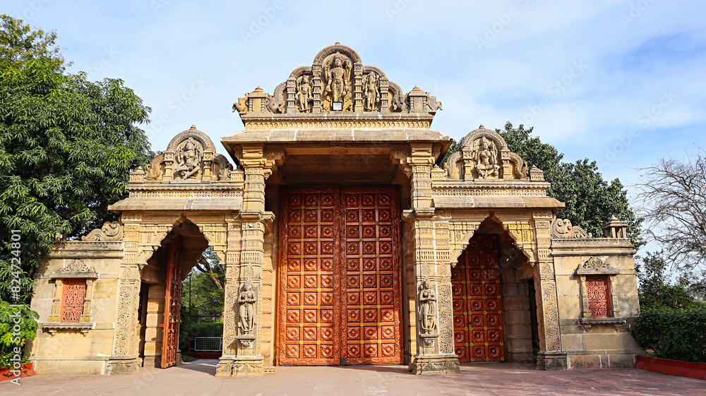 Obraz premium Main Entrance For Mangalay Temple, Recently Built Temple Group. Ratlam, Madhya Pradesh, India.
